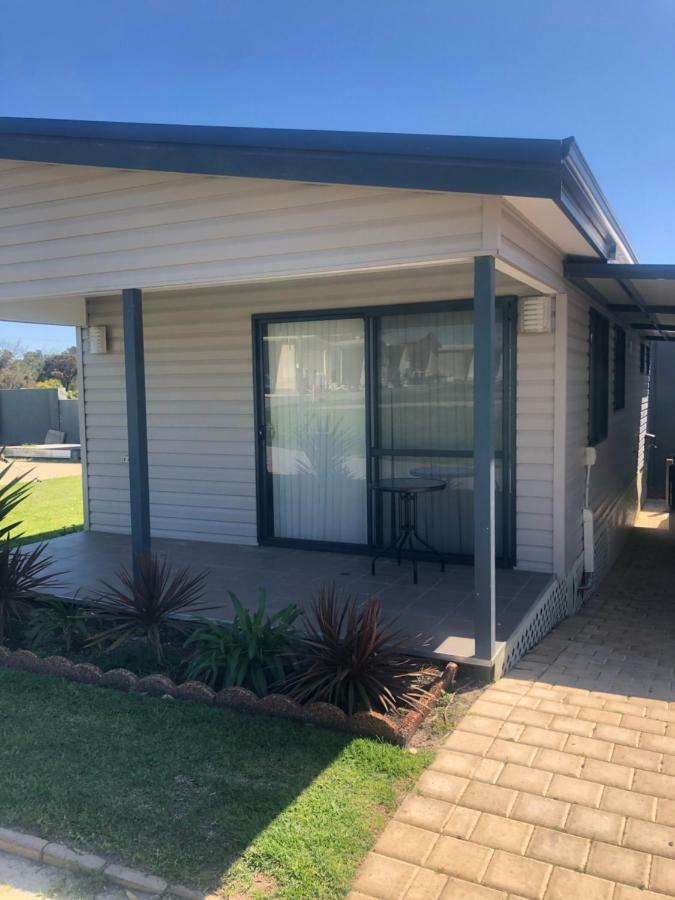 Twin Waters Caravan Park Dawesville Bagian luar foto