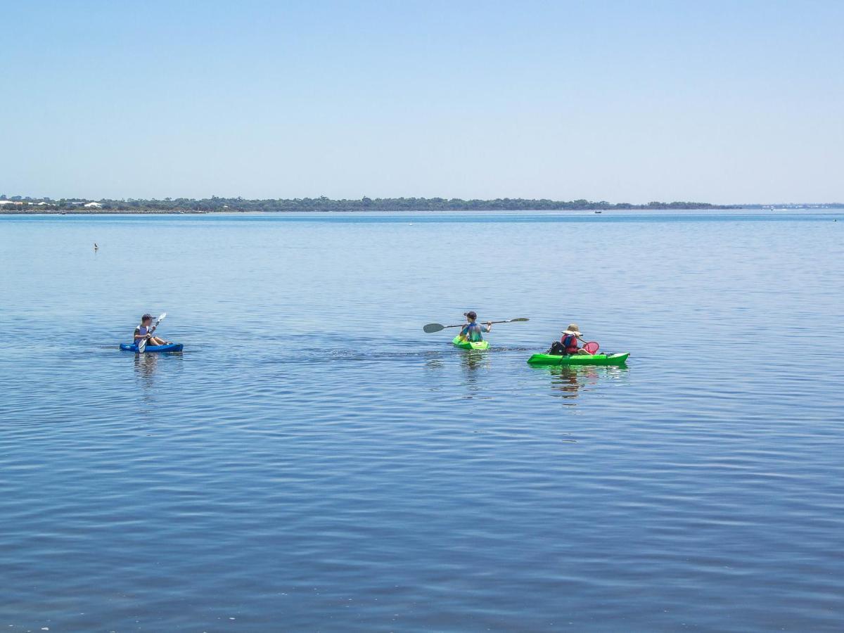 Twin Waters Caravan Park Dawesville Bagian luar foto